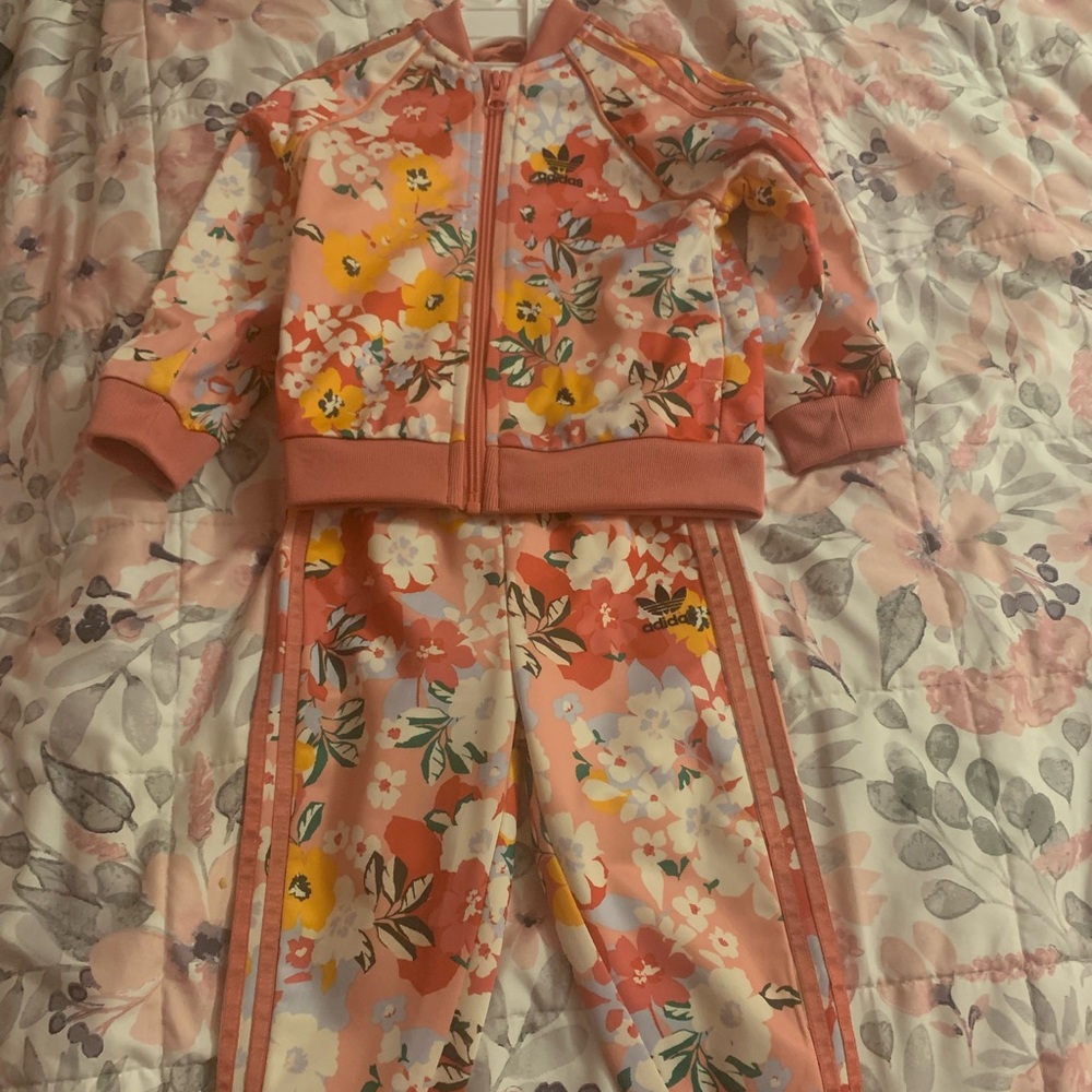 Baby Girl Adidas’s sweatsuit